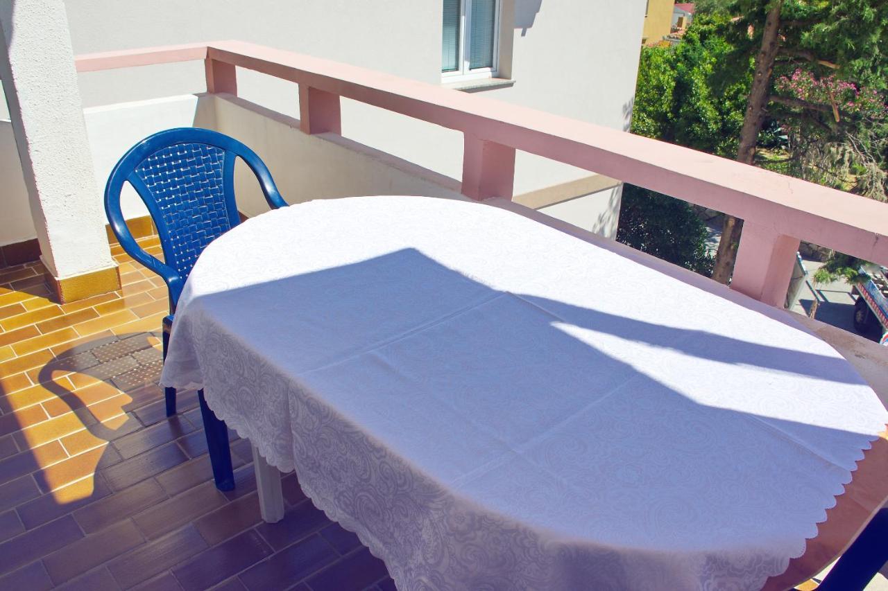Apartmani Vidusin Novalja Ngoại thất bức ảnh
