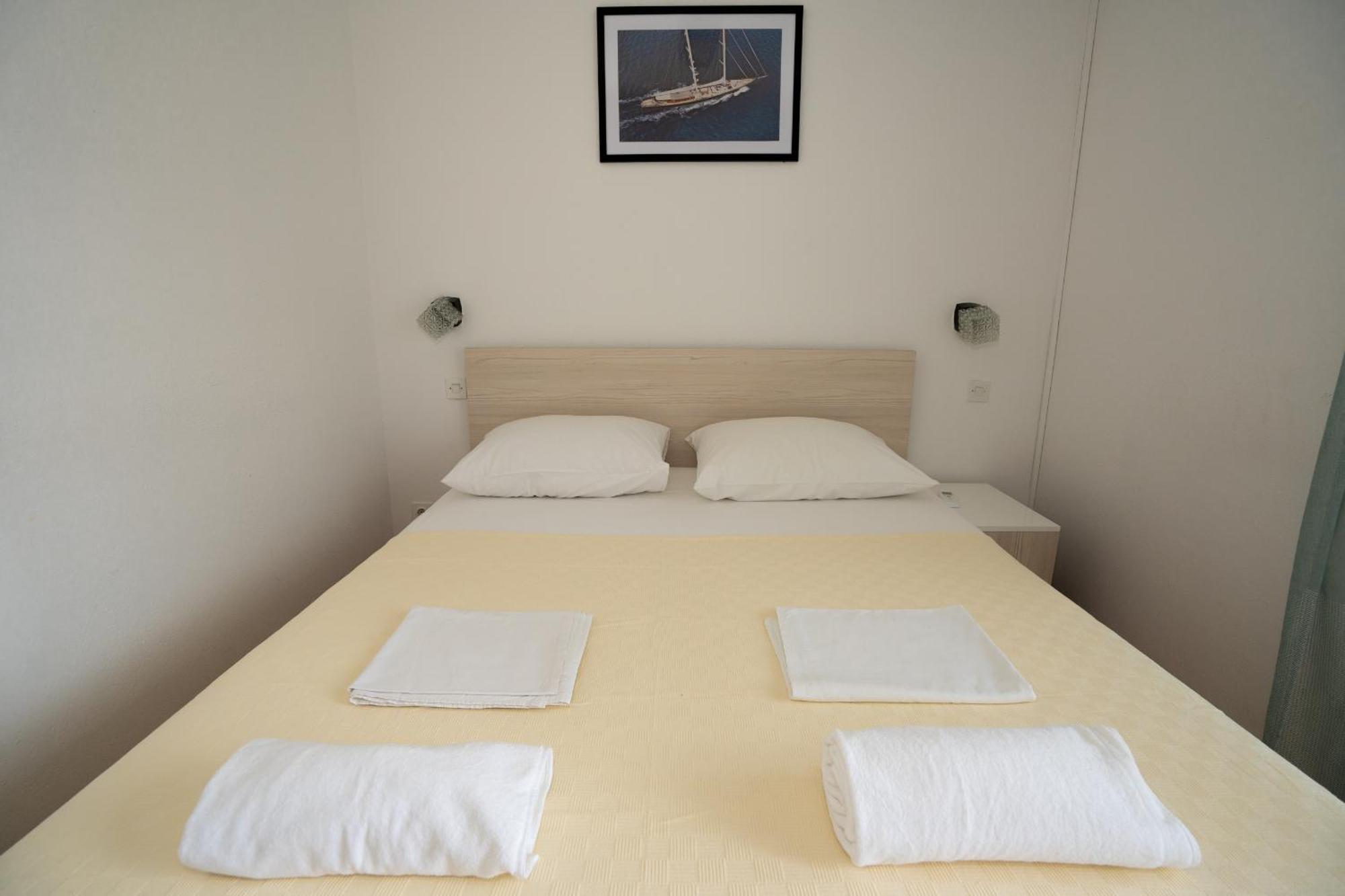 Apartmani Vidusin Novalja Ngoại thất bức ảnh