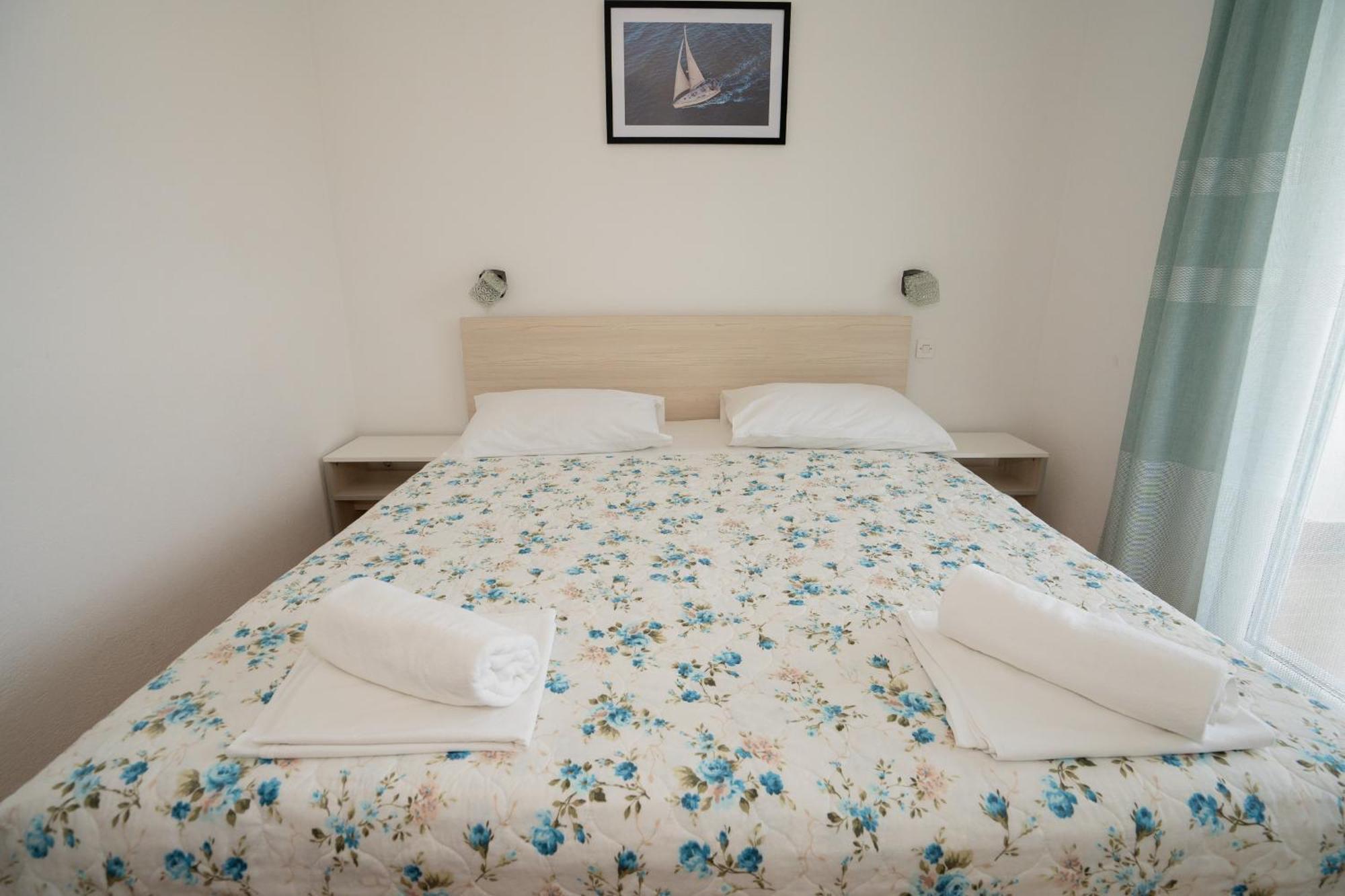 Apartmani Vidusin Novalja Ngoại thất bức ảnh