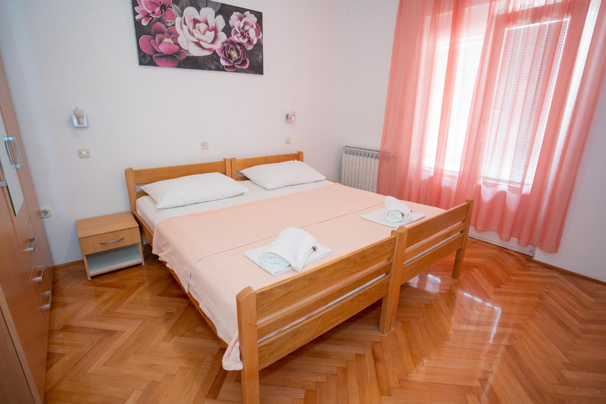 Apartmani Vidusin Novalja Ngoại thất bức ảnh