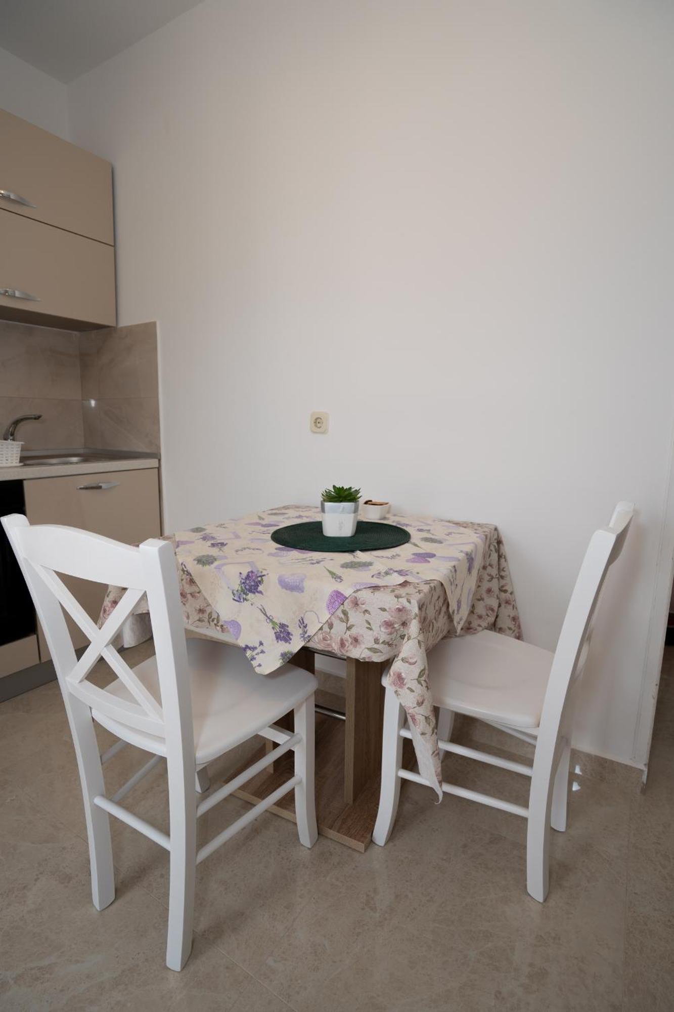 Apartmani Vidusin Novalja Ngoại thất bức ảnh