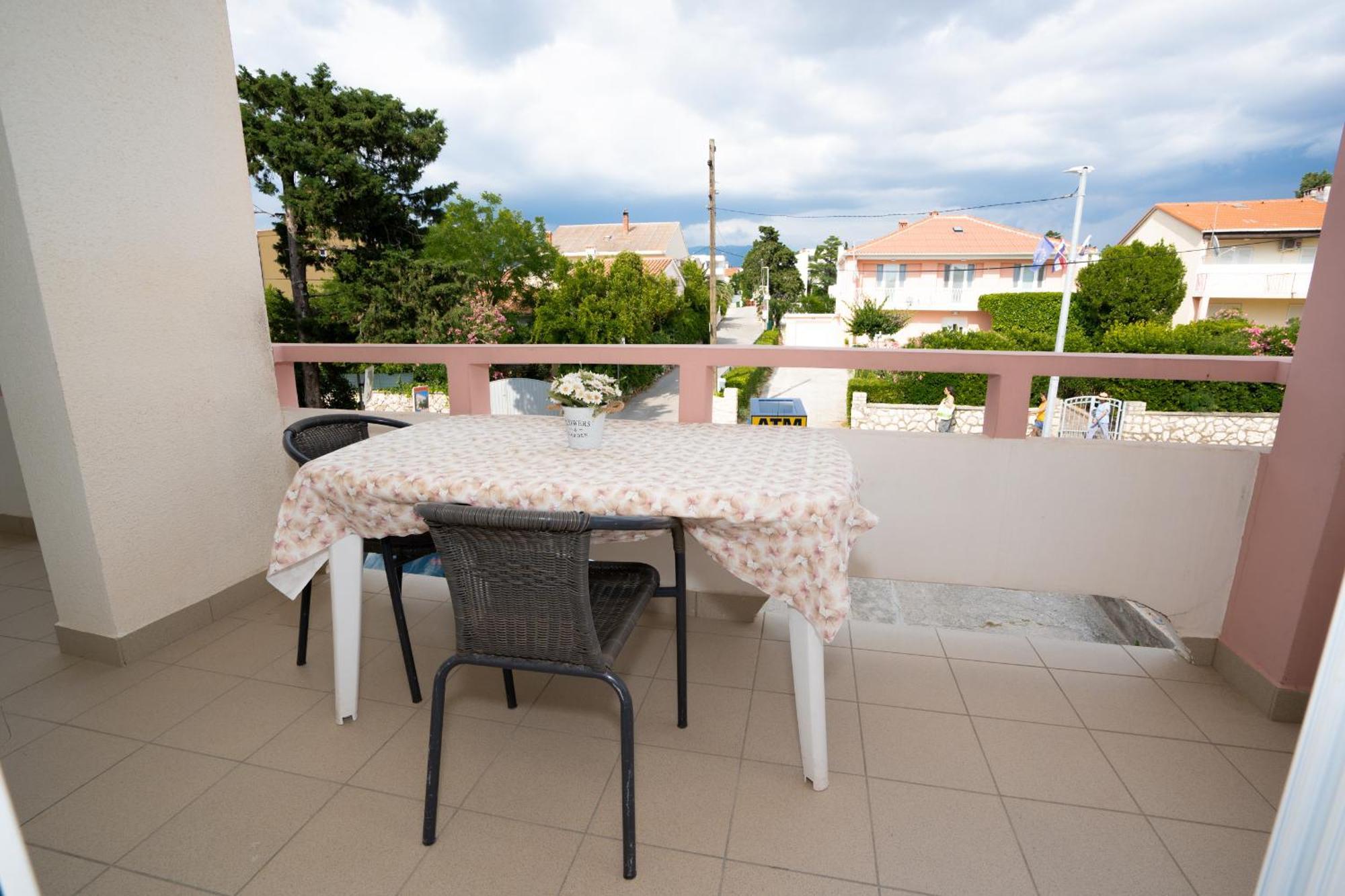 Apartmani Vidusin Novalja Ngoại thất bức ảnh