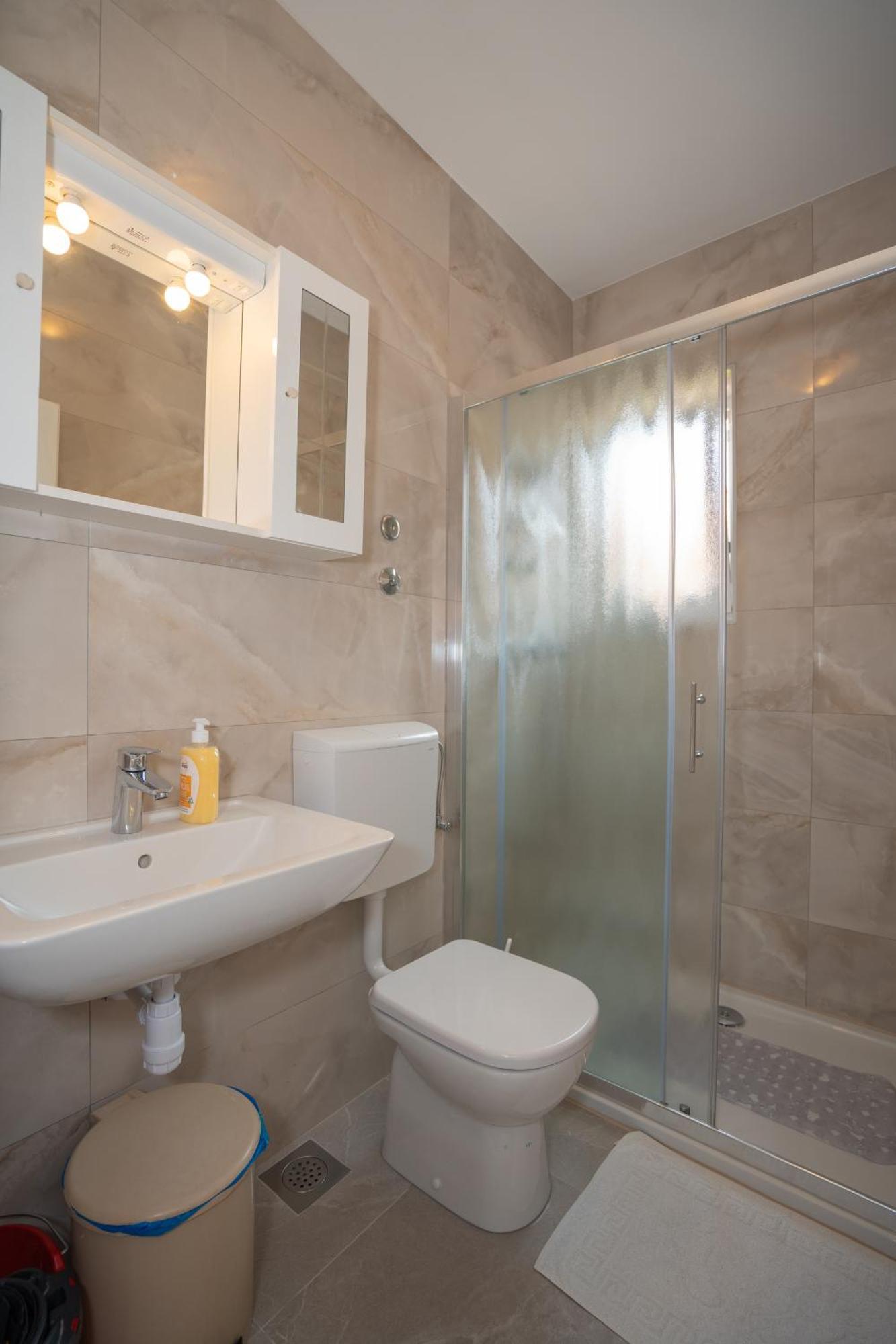 Apartmani Vidusin Novalja Ngoại thất bức ảnh