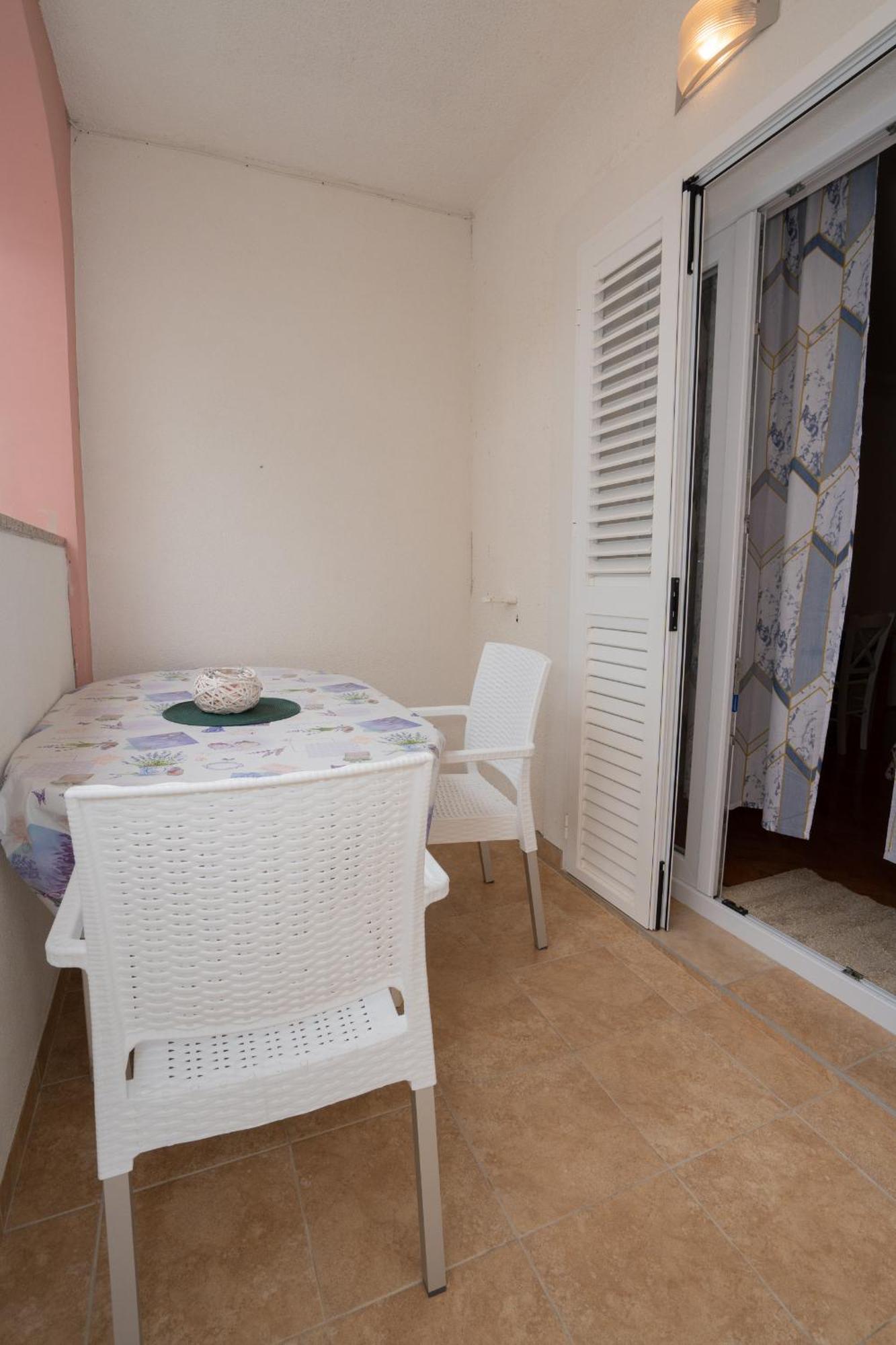 Apartmani Vidusin Novalja Ngoại thất bức ảnh
